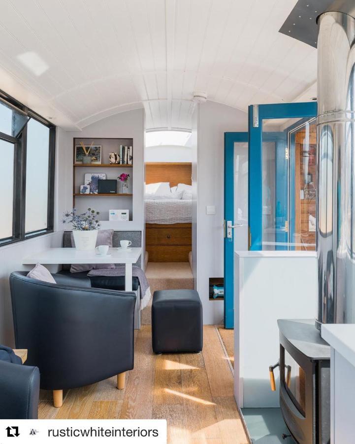 فيلا هادينغتونفي Luxury Bus 1 المظهر الخارجي الصورة